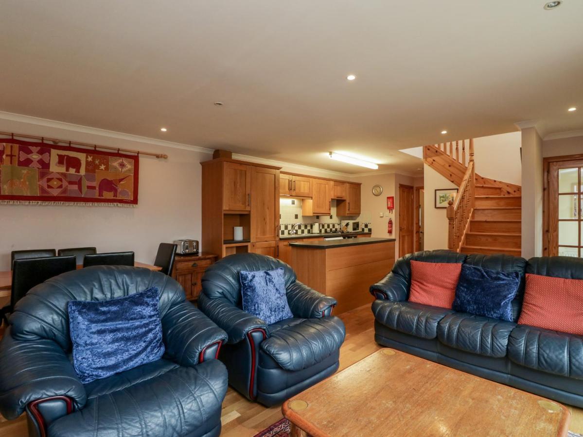 Nantusi Cottage Tannadice ภายนอก รูปภาพ
